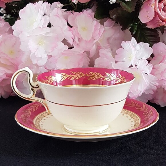 Vintage Aynsley Bone China Tea Cup and Saucer England - Picture 3 of 9